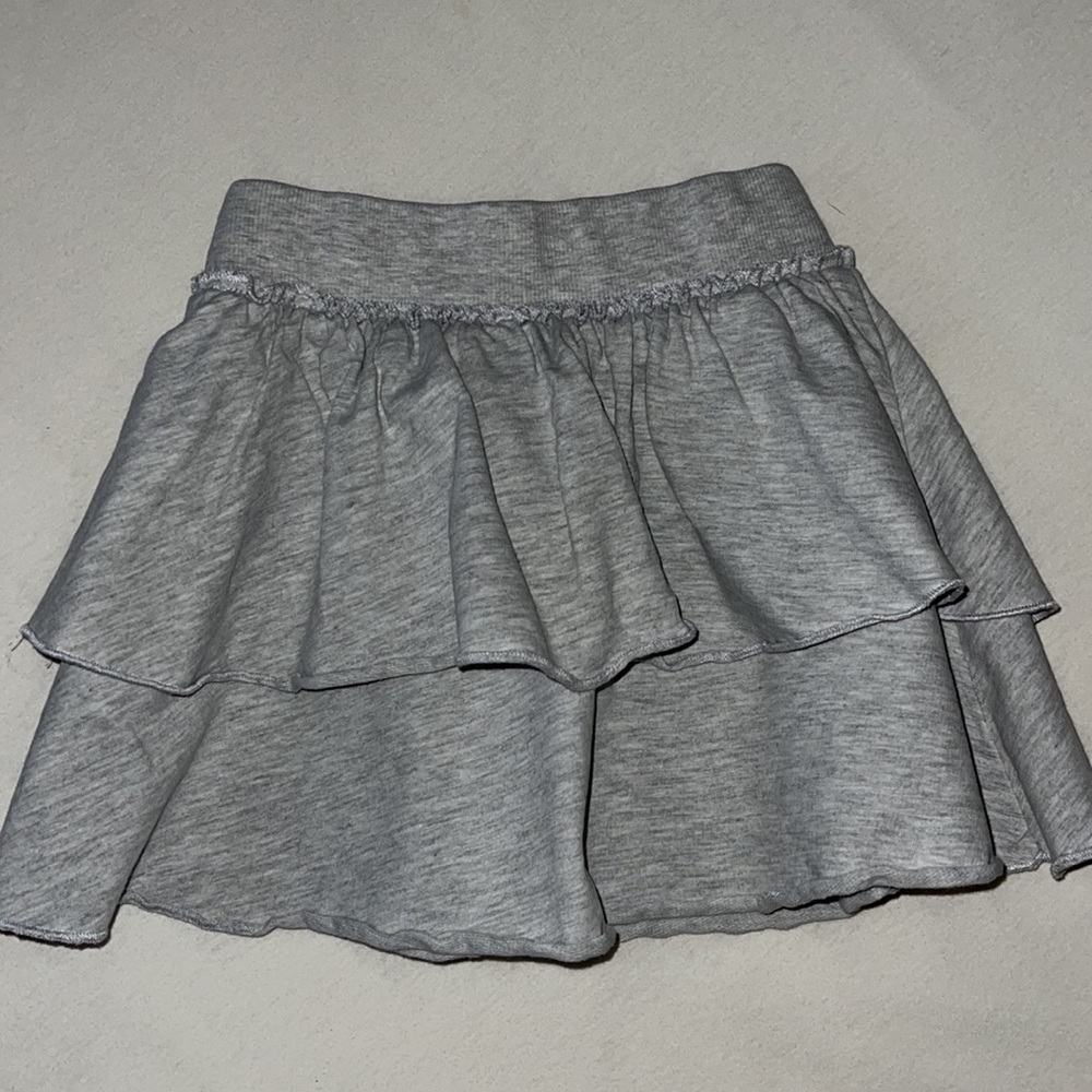 With Love by Dana Schweitzer Size 5-6 Girls Soft Grey Ruffle Skirt